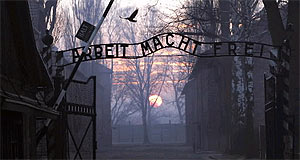 Le portail de auschwitz-birkeneau