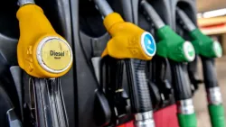 Gagner votre poids en carburant en slapant Poutine !