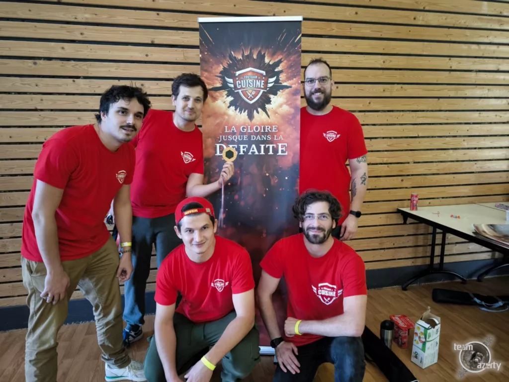 Les couteaux de cuisine et leur prestigieux trophée à Mario Striker !